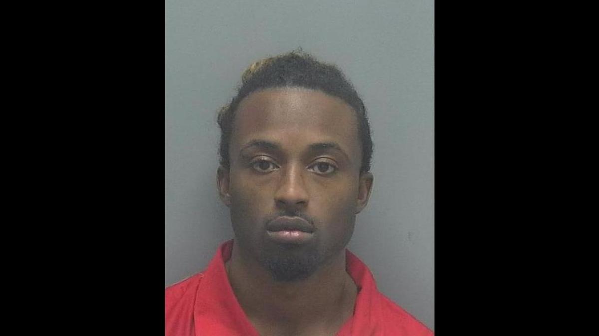 Willie Lee Jordan Jr., 23, was charged with two counts of child neglect for leaving a 3-month-old baby and a 3-year-old inside his SUV while he patronized Scarlett’s, a Fort Myers gentlemen’s club, police say.