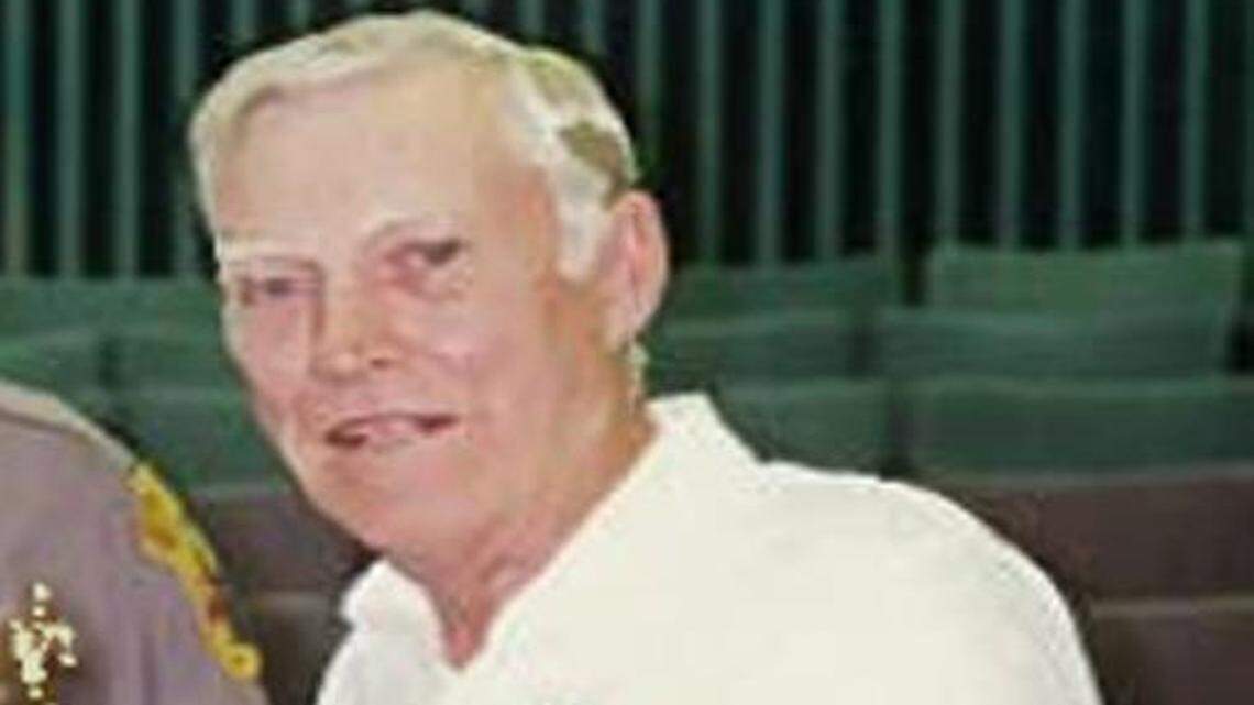 
Cleston Roy “Red” Wilcox died of lung cancer at age 70. His son, Bob Wilcox, 49, a Miami-Dade police lieutenant in the homicide bureau, said a proposed bill in the Florida Legislature that would strip away the right of thousands of Florida victims from collecting millions in punitive damages is an “outrageous” attempt to shield the tobacco industry.
