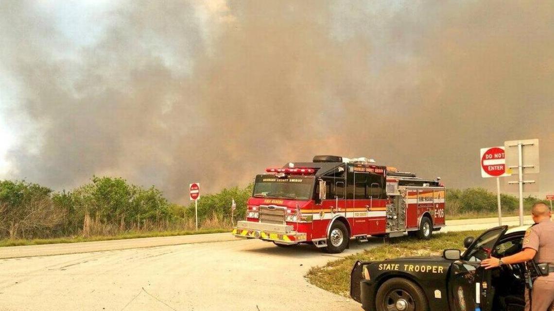 A wildfire closed parts of Alligator Alley on Memorial Day.