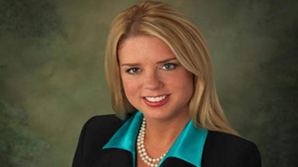 
Attorney General Pam Bondi, who has become the most visible supporter of the gay rights ban, dropped out of public view for much of the week, barring reporters from one inaugural celebration while skipping another event where they awaited her.
