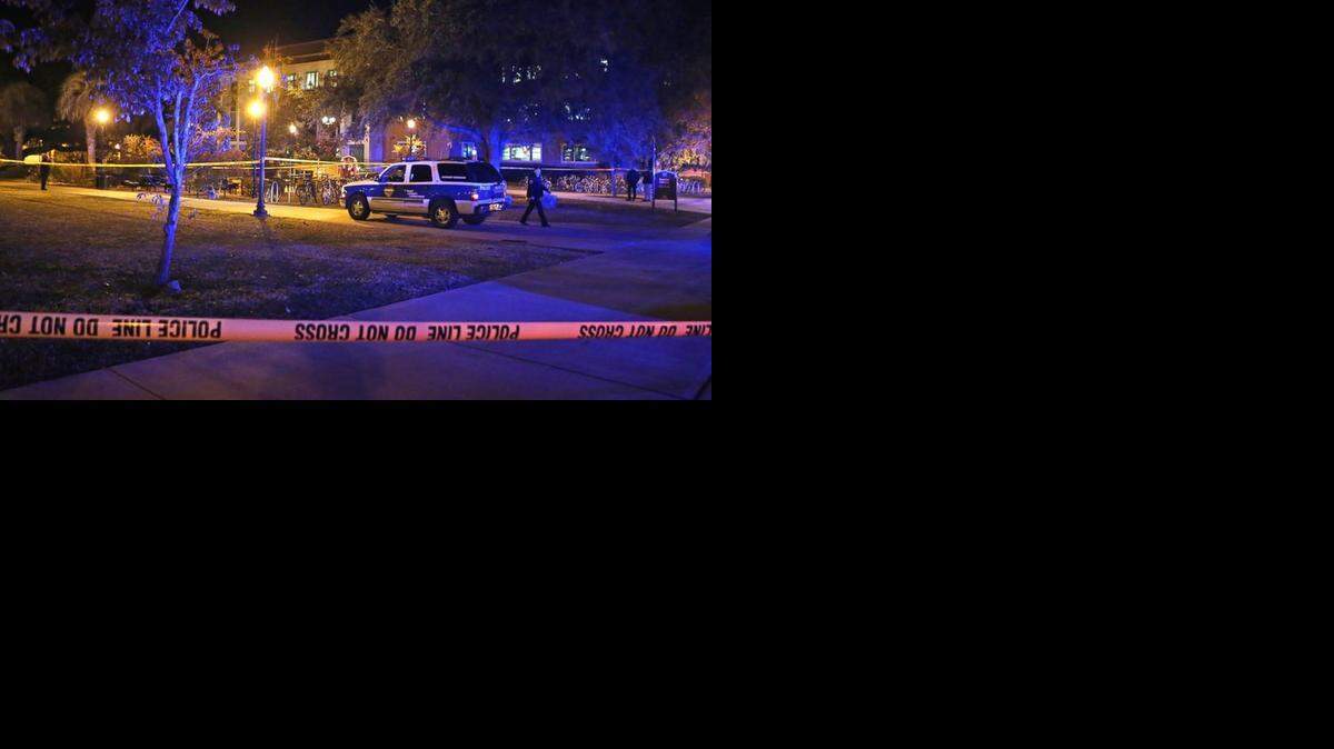 
Police investigate a shooting at the FSU library in Tallahassee.
