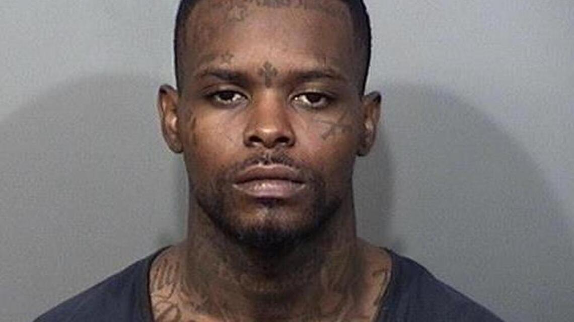 Florida man with rifle outside strip club arrested | Miami Herald