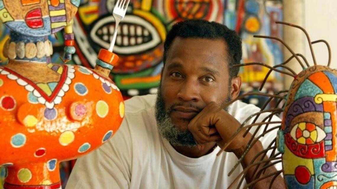 Gregory Hubbard in a Wellington gallery