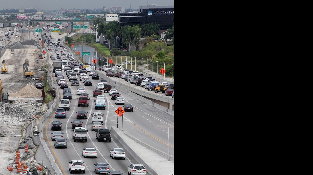 
The northbound Palmetto Expressway during the morning traffic commute near the 836 interchange.
