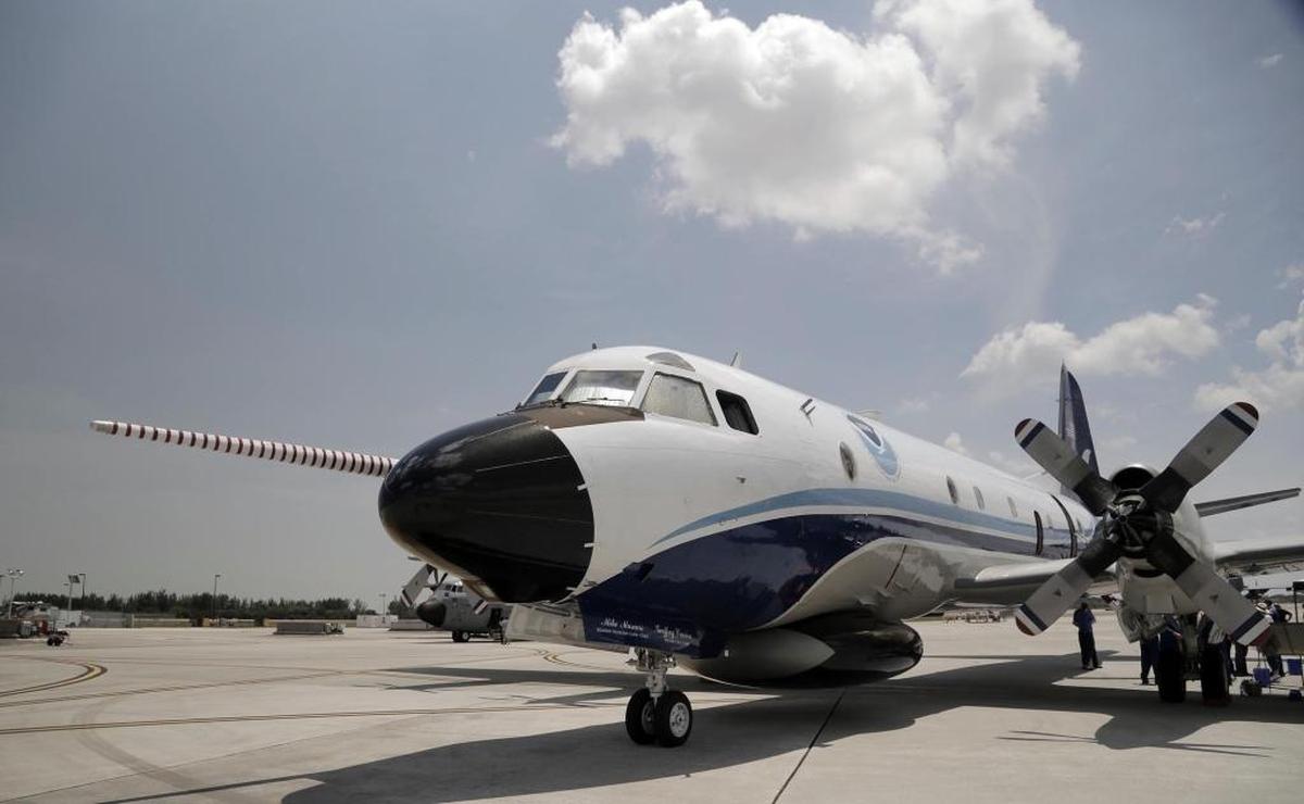 University of Miami atmospheric scientists used data collected by a hurricane hunter plane to look at gravity waves in five hurricanes between 2003 and 2004, marking the first time waves have been measured inside hurricanes.