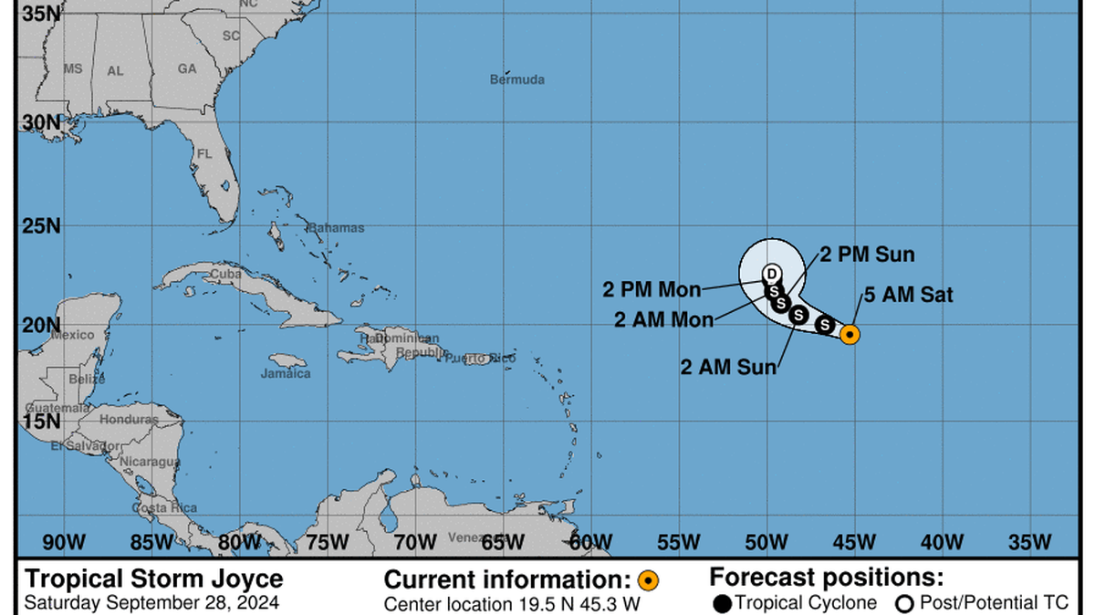This graphic created by the National Weather Service/NCEP Weather Prediction Center (WPC) shows the projected path.
NATIONAL HURRICANE CENTER