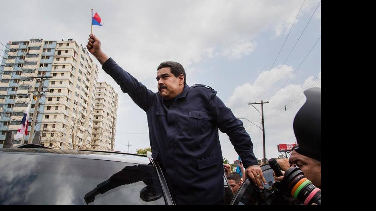 
AMONG SUPPORTERS: When Venezuela's President Nicolas Maduro visited Panama last month, a crowd of several hundred chanted in Spanish, “Maduro, stick it to the Yankee!”
