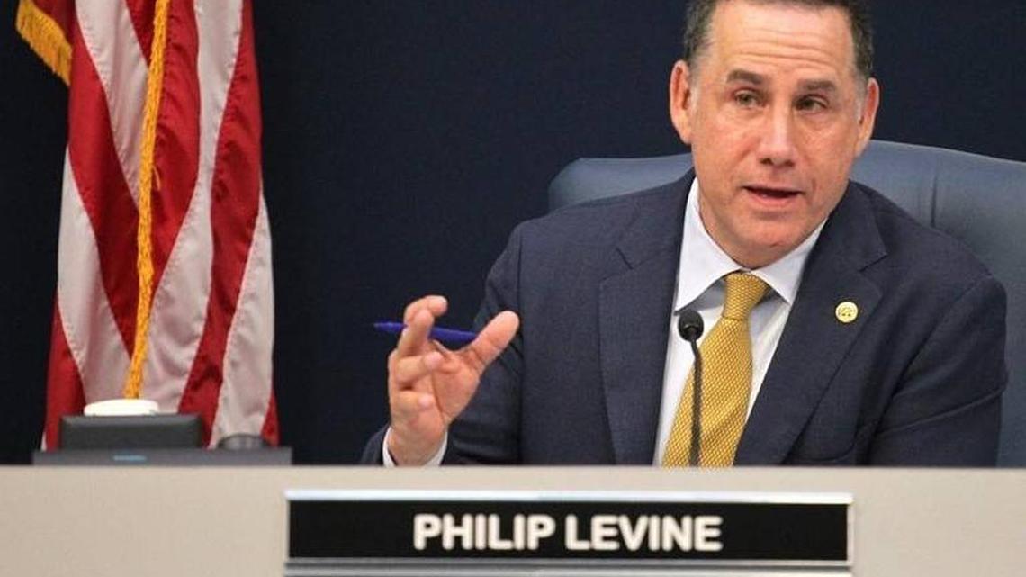 Miami Beach Mayor Philip Levine will play host to 250 mayors attending an annual U.S. Conference of Mayors’ annual meeting this weekend.