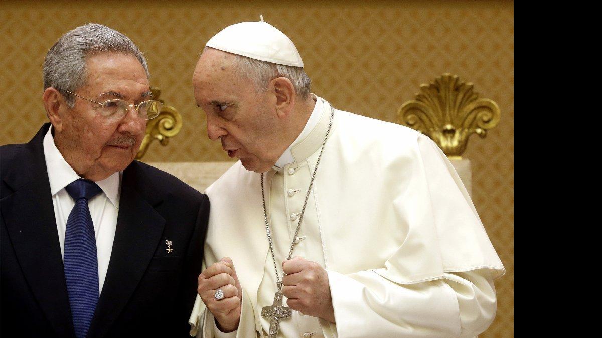 
AT THE VATICAN: Pope Francis, right, talks with Cuban President Raul Castro during a private audience Sunday.

