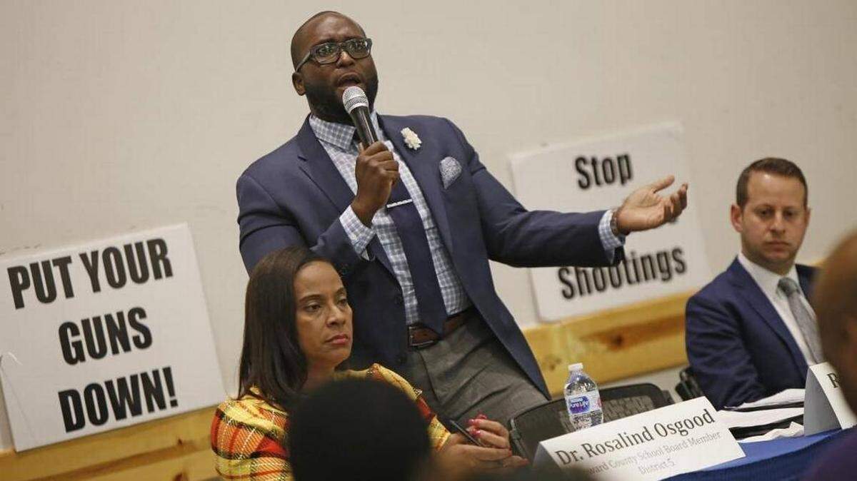 State Rep. Shevrin Jones, of Broward County, wants a state commission to address deadly urban gun violence.</caption>