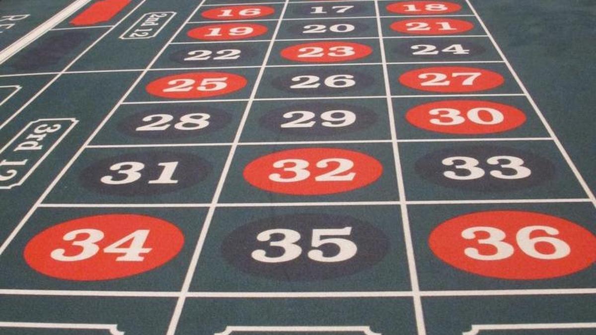 Proposed new deal allows the Seminoles to add craps and roulette and other table games at the tribe’s seven casinos
