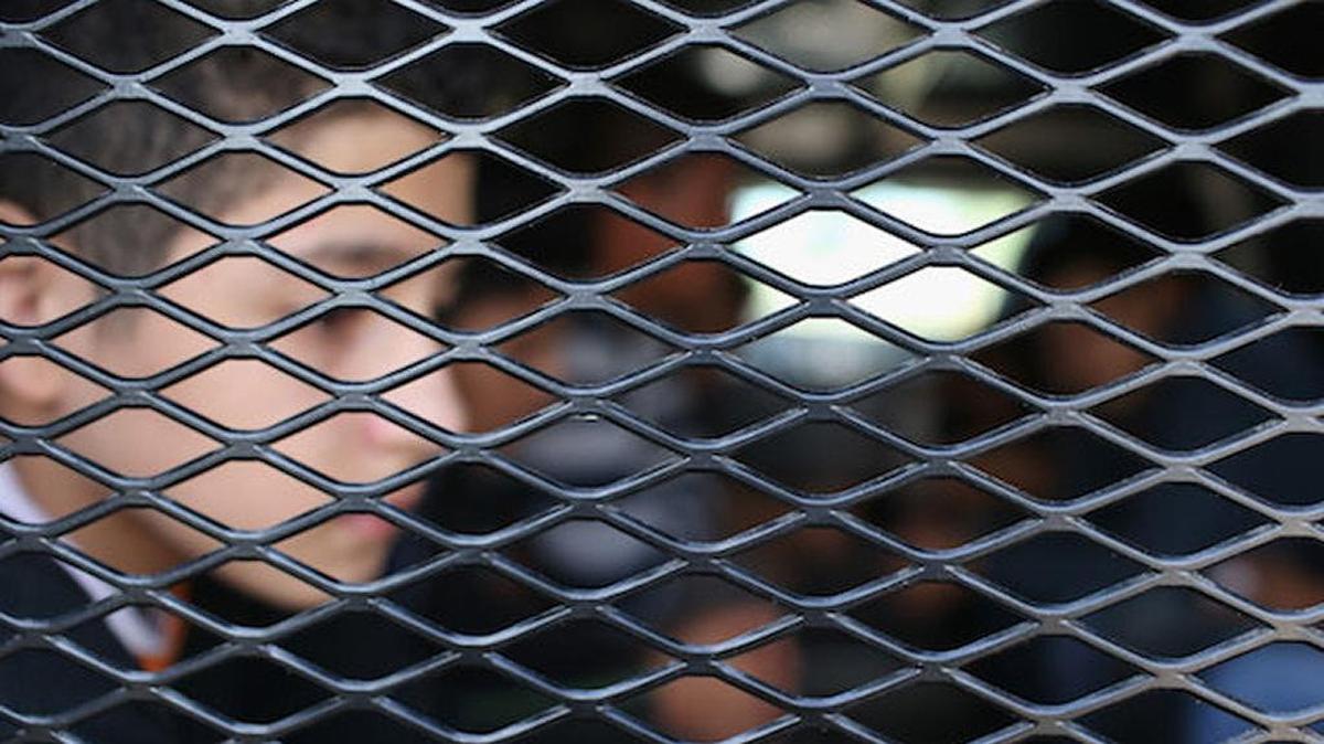 RIO GRANDE CITY, TX - DECEMBER 08:  Central American immigrants wait to be transported after turning themselves in to U.S. Border Patrol agents on December 8, 2015 near Rio Grande City, Texas. They had just illegally crossed the U.S.-Mexico border into Texas to seek asylum. The number of migrant families and unaccompanied minors has again surged in recent months, even as the total number of illegal crossings nationwide has gone down over the previous year.  (Photo by John Moore/Getty Images)