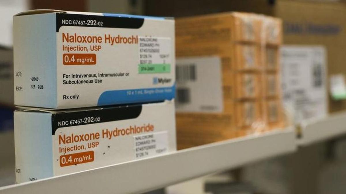 Senate bill would expand a program to distribute naloxone, which is used to reverse overdoses.