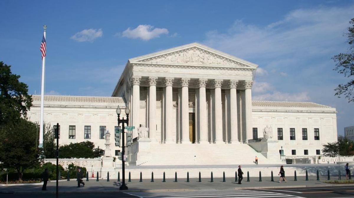 Chief Justice John Roberts and his seven colleagues are avoiding voting on issues that might end in a 4-4 vote.