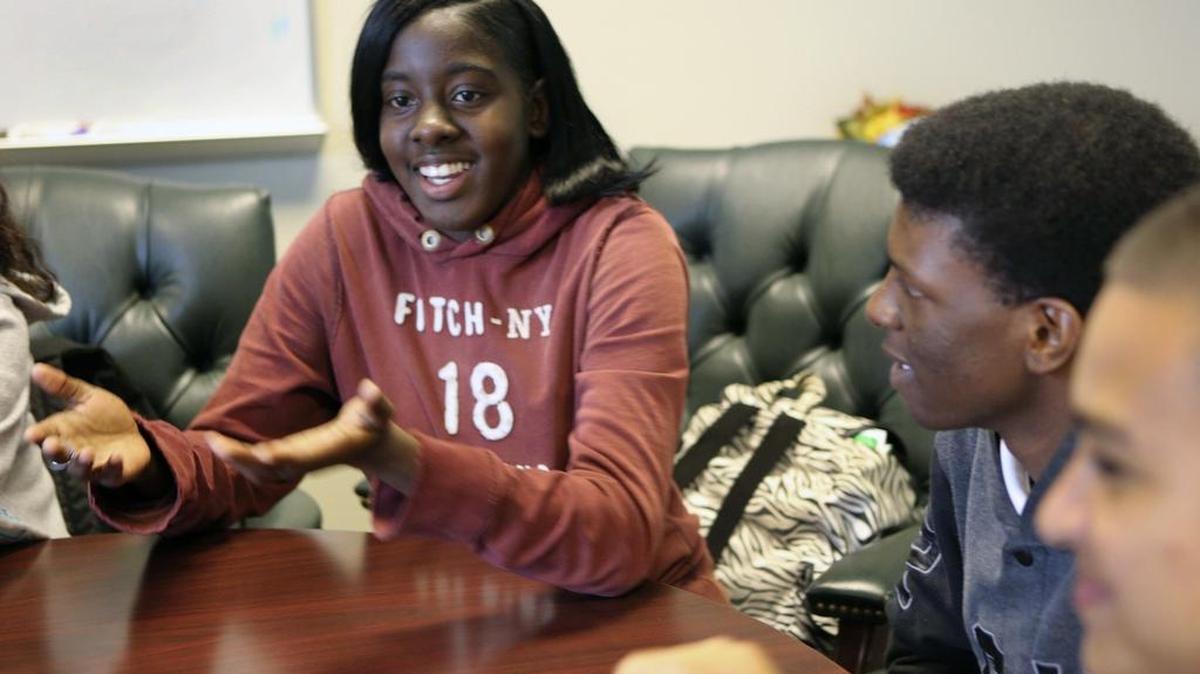 Last year, Miami Jackson Senior High ninth-grader Tyana Wright and classmates discussed the FSA’s computer glitches.