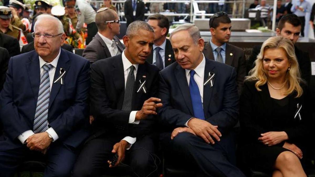 President Obama speaks to Israeli Prime Minister Netanyahu at Shimon Peres’ funeral.
