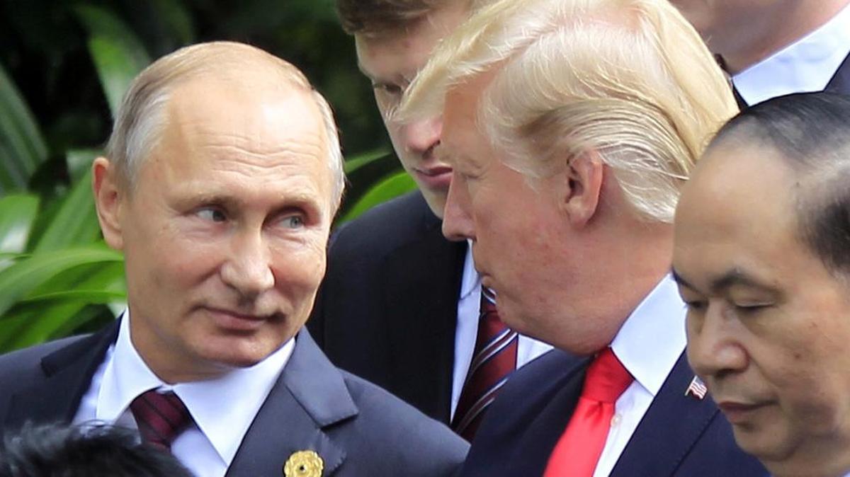The warm relationship between Russian President Vladimir Putin and President Trump should concern immigrants.