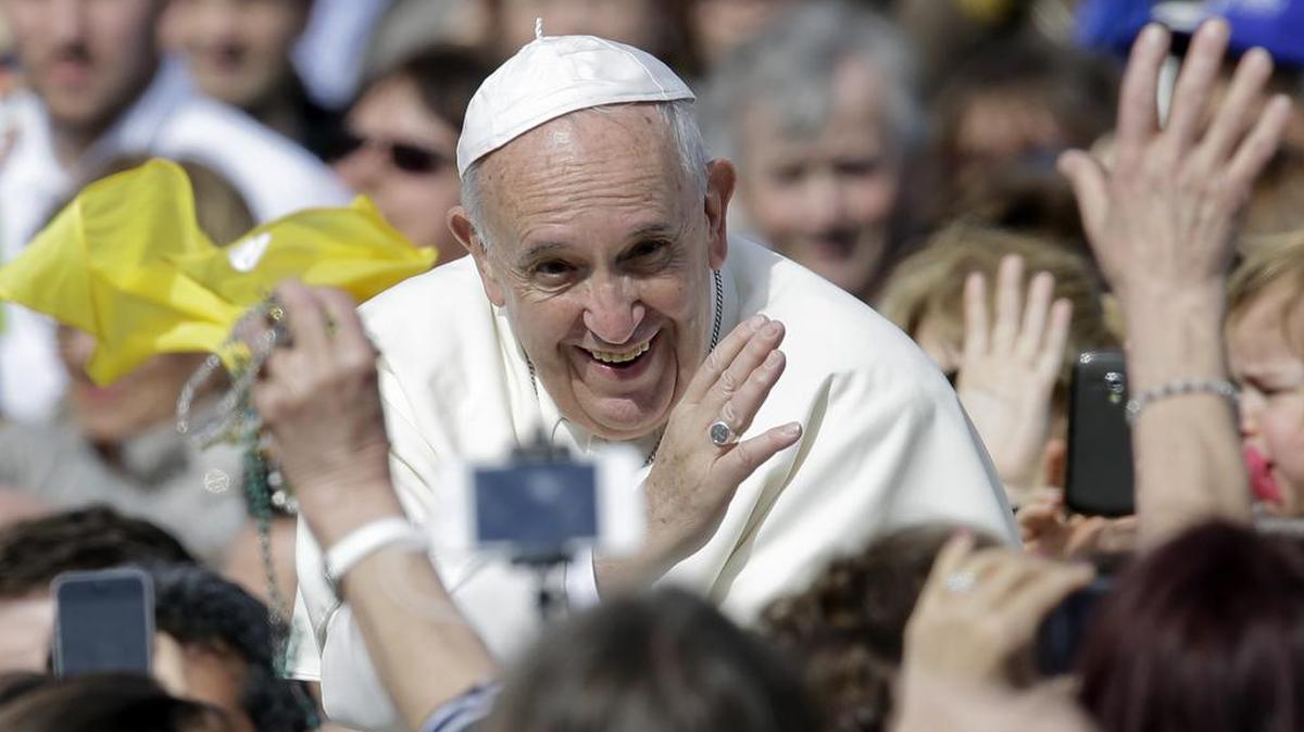 Pope Francis arrived at St. Peter’s Square for an audience last Saturday, one day after the Vatican released the document called “The Joy of Love.”