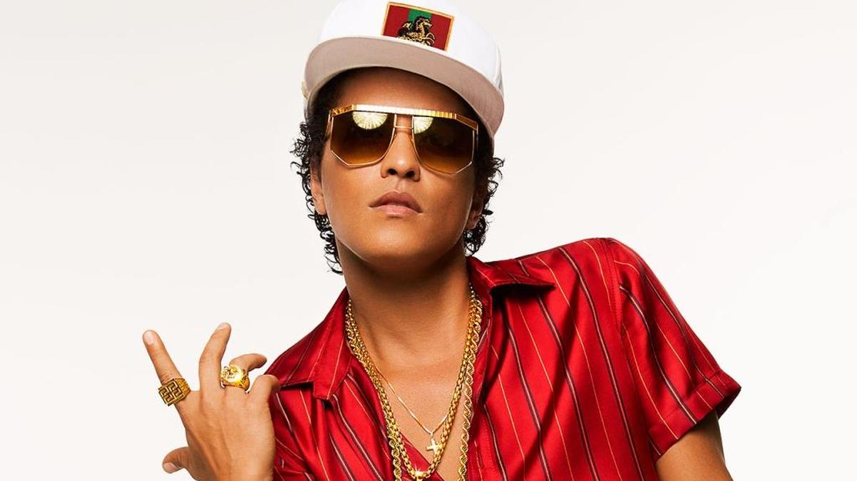 Singer Bruno Mars is the son of a Filipina mother and a Puerto Rican/Ashkenazi Jewish father.
