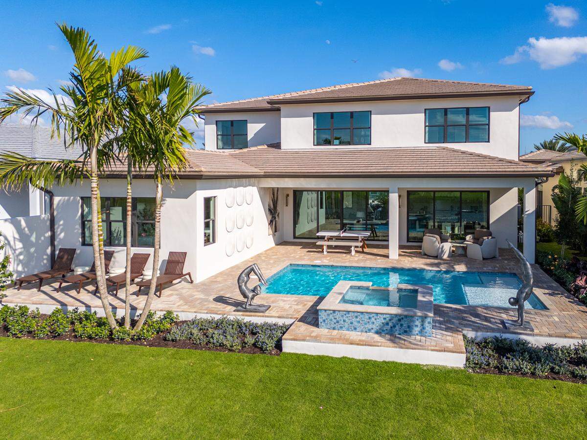 Lotus Edge, Boca Raton