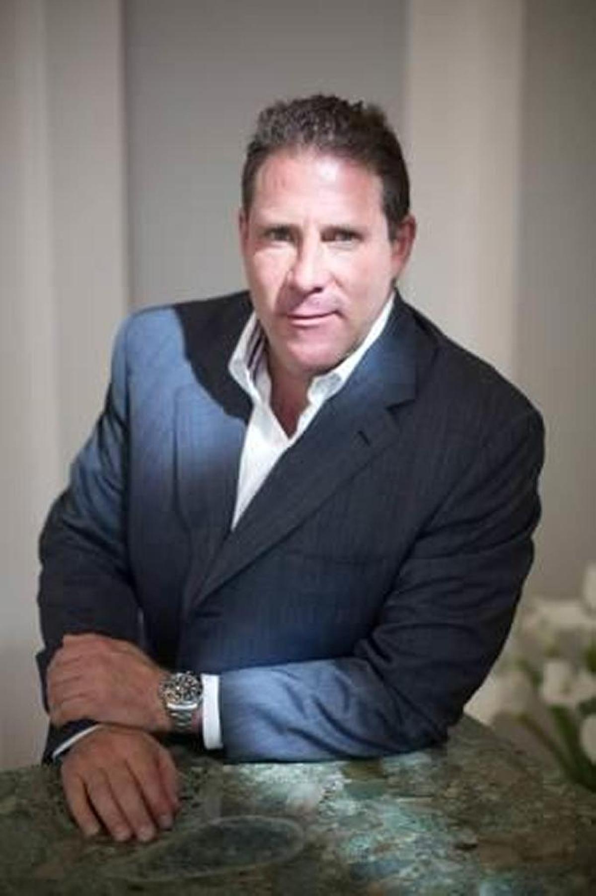 Mark Pordes is the CEO of Pordes Residential Sales & Marketing.