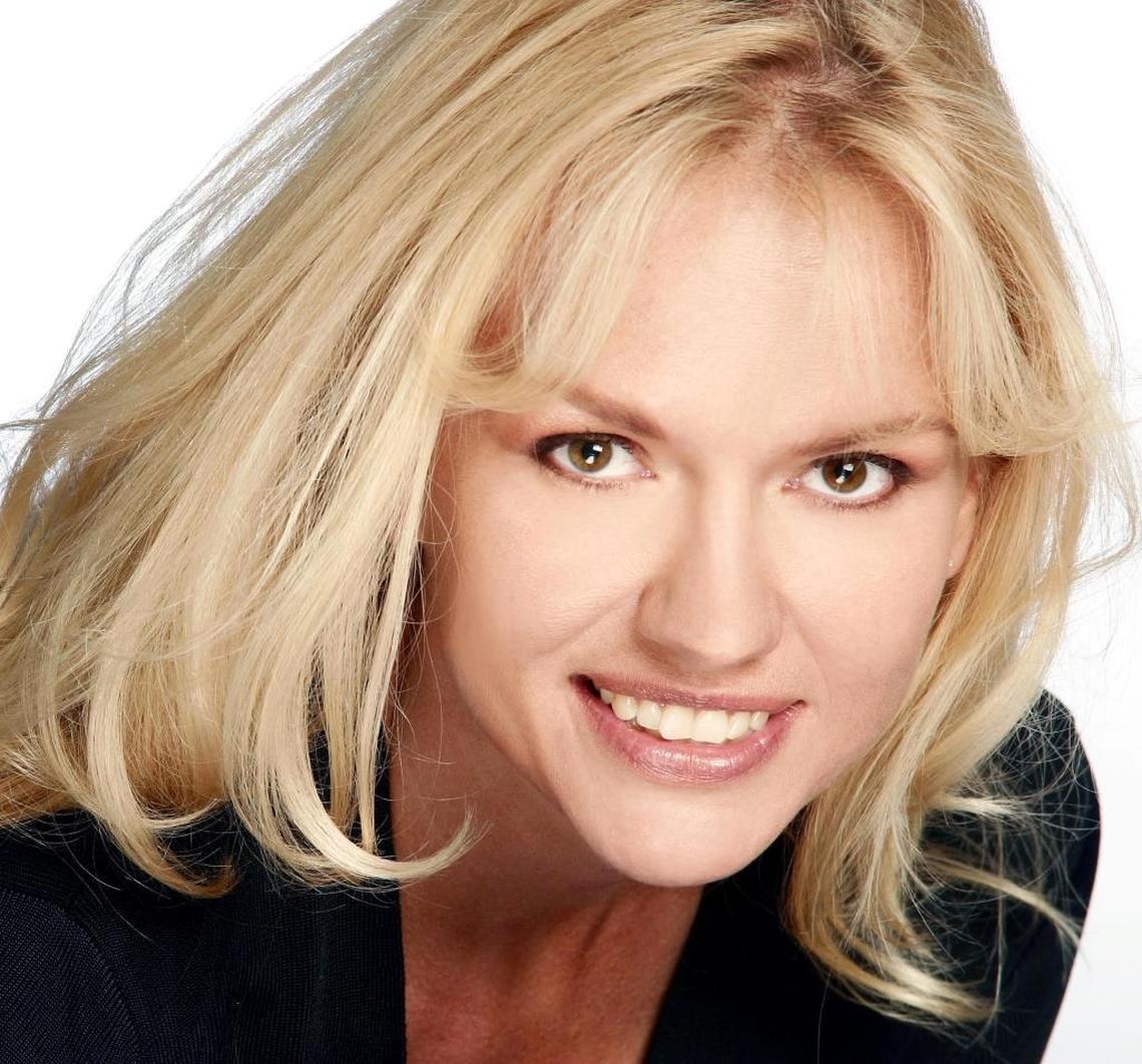 Master Broker Alexandra C. Peters-Rutten is a senior global real estate advisor with ONE Sotheby’s International Realty.