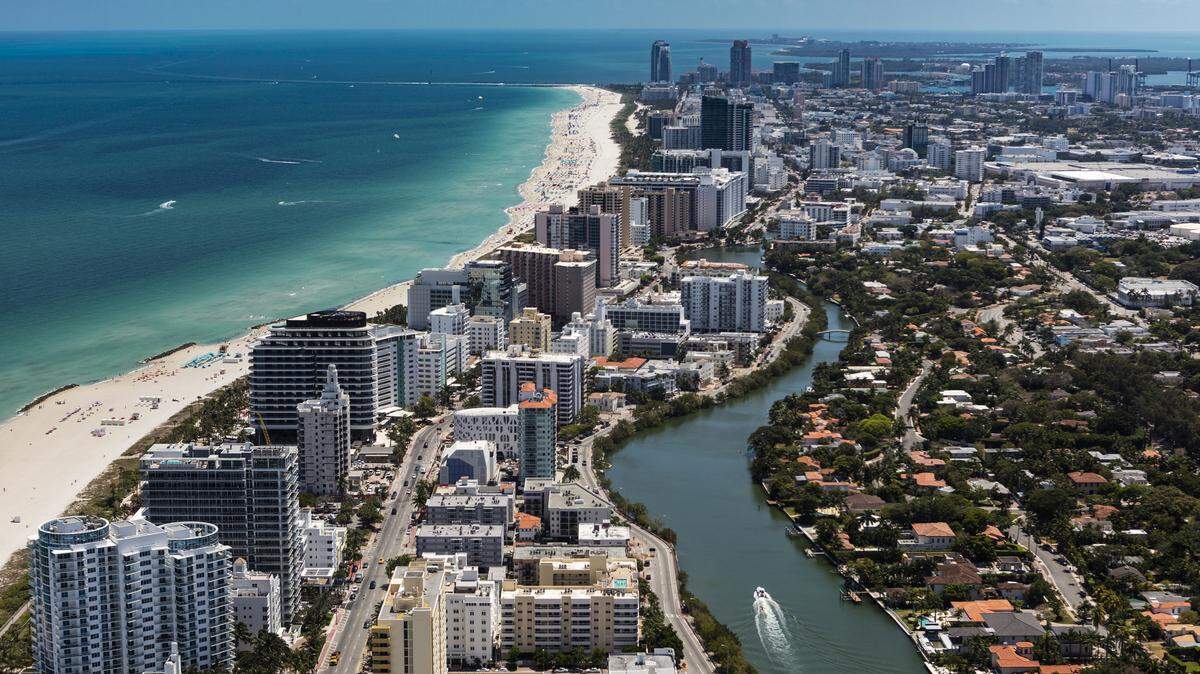 Aerial view of South Beach on a beautiful sunny day.