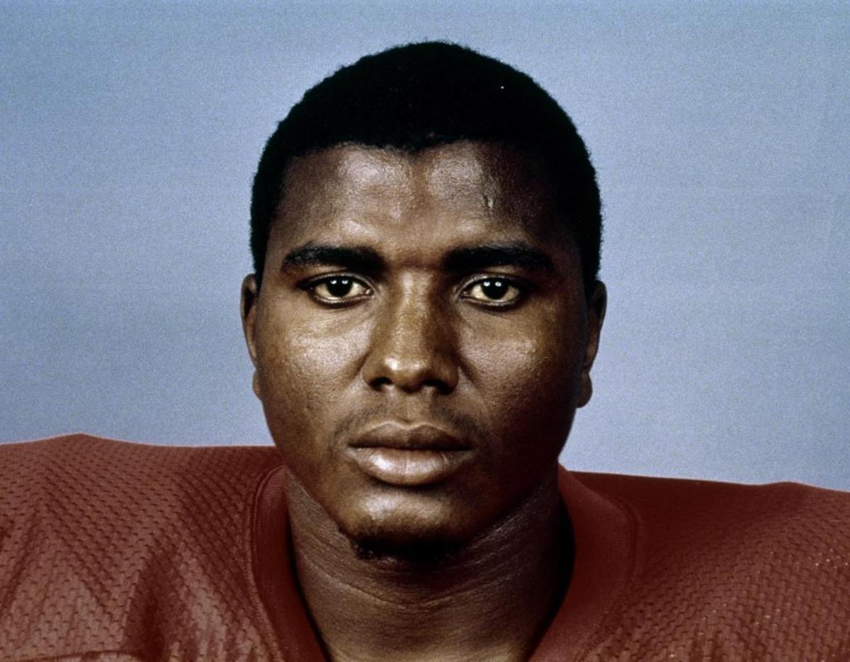 This 1982 photo, provided by NFL Photos, shows New England Patriots defensive tackle Lester Williams.