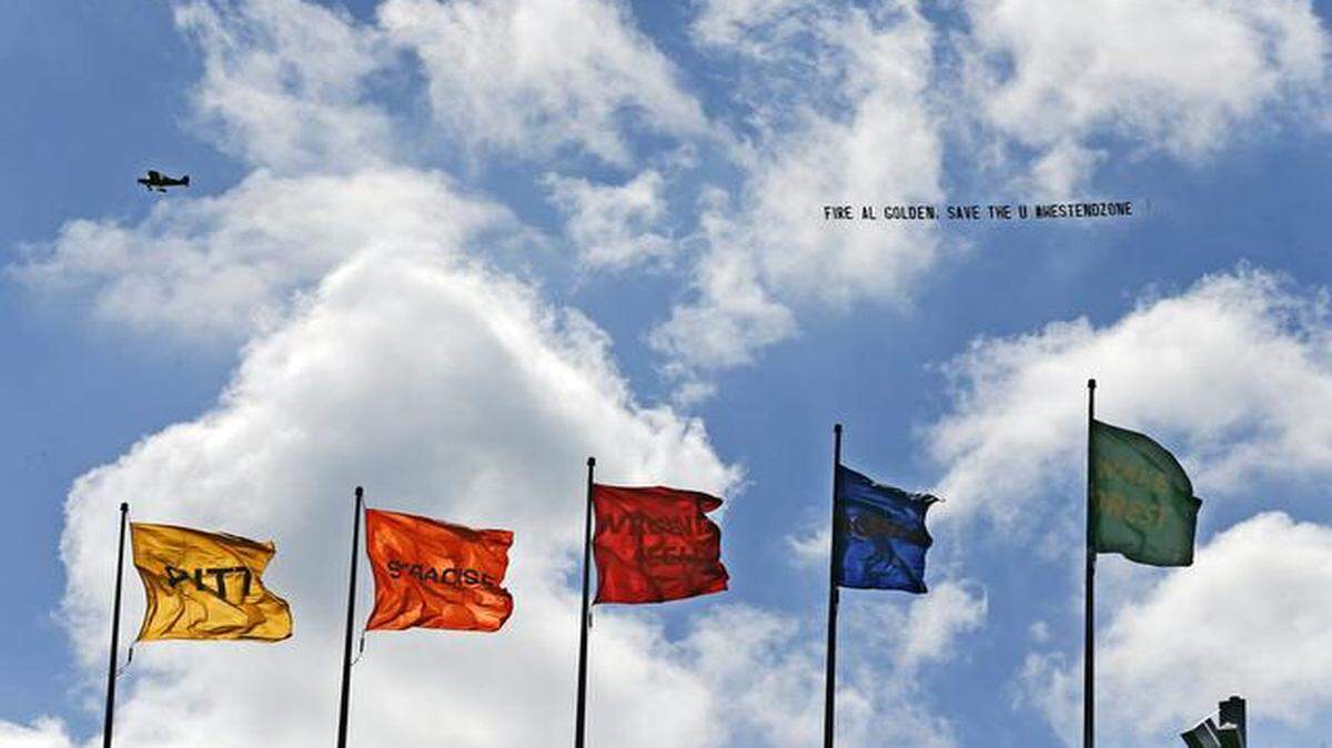 
Airplane banner before the start of the game as the University of Miami hosts Cincinnati at Sun Life Stadium on Saturday, October 11, 2014.
