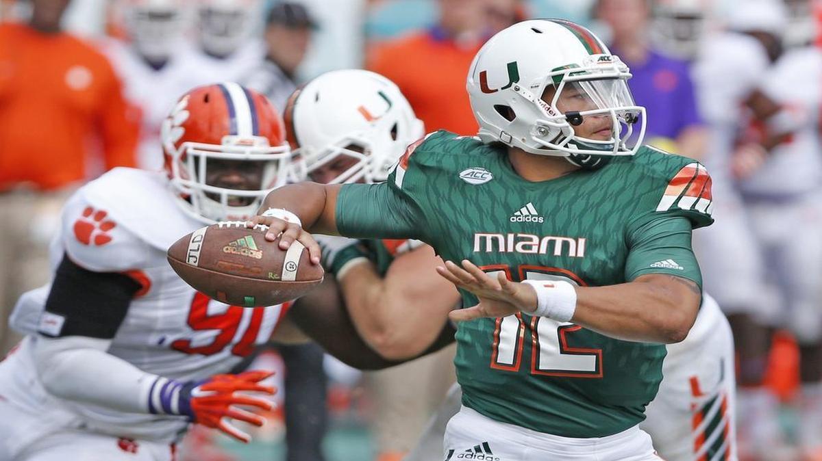 Miami Hurricanes quarterback Malik Rosier (12) sets up to pass in the third quarter as the University of Miami hosts Clemson at Sun Life Stadium on Saturday, October 24, 2015.