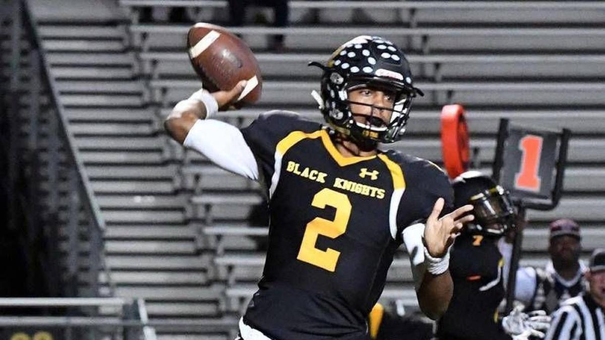 Jarren Williams is a four-star, dual-threat quarterback prospect from Central Gwinnet High School in Lawrenceville, Georgia.