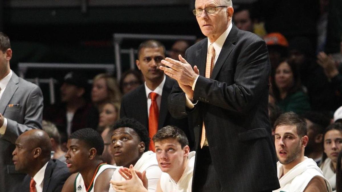 Coach Jim Larrañaga and the University of Miami must defeat Notre Dame on Wednesday to keep their dreams of a regular-season ACC title alive.