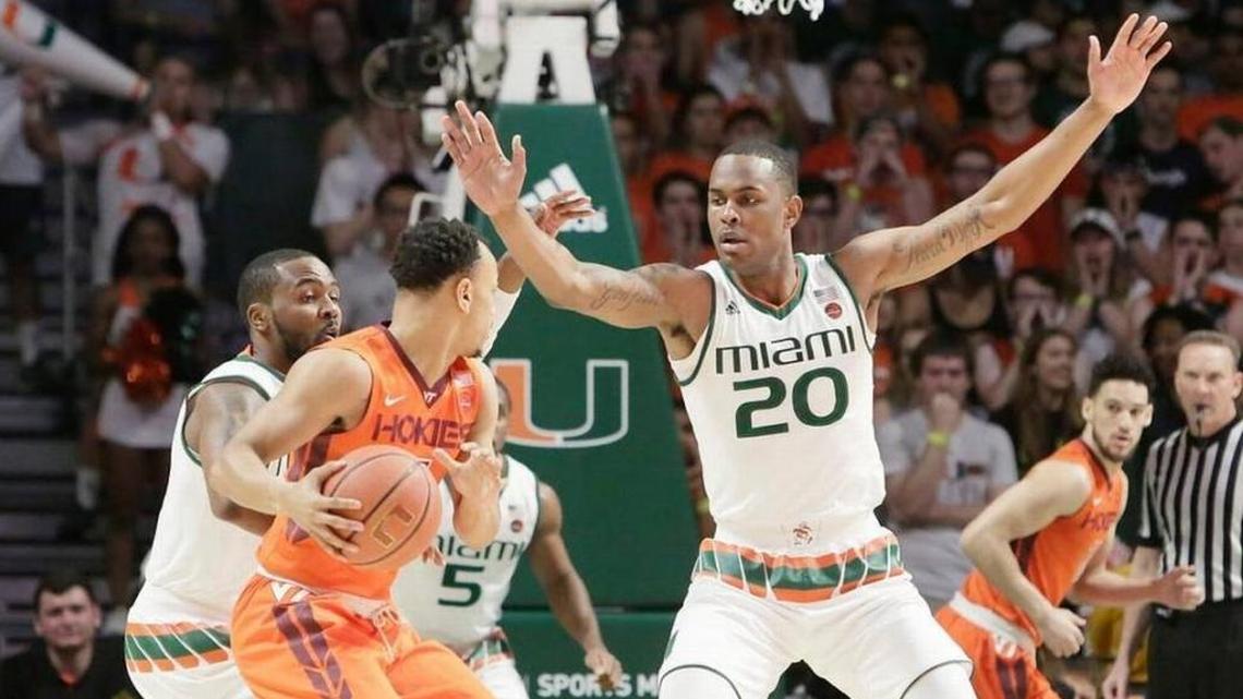 Dewan Huell (No. 20) averaged 11.4 points and 6.7 rebounds during his sophomore season at Miami.