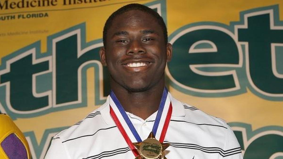 Miami Gulliver Prep defensive end Joseph Jackson is among 12 new enrollees to the UM campus.