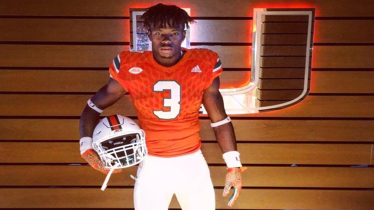 Lorenzo Lingard, a highly-ranked junior running back from the Orlando area, committed to the Miami Hurricanes on Thursday.