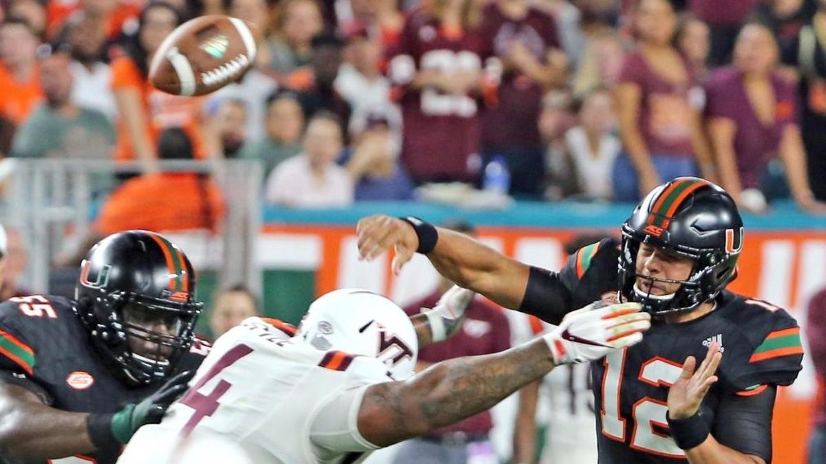 Miami Hurricanes quarterback Malik Rosier throws the ball in the first quarter as they play Virginia Tech at Hard Rock Stadium in Miami Gardens, Florida, Nov. 4, 2017.