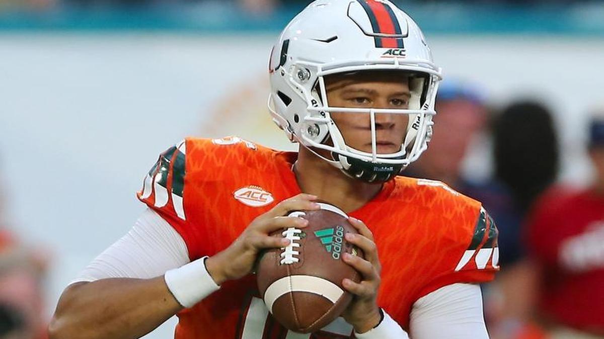 University of Miami Hurricanes quarterback Brad Kaaya looks to pass against FAU Owls in the second quarter of an NCAA college football game, Saturday Sept. 10, 2016, in Miami Gardens.
