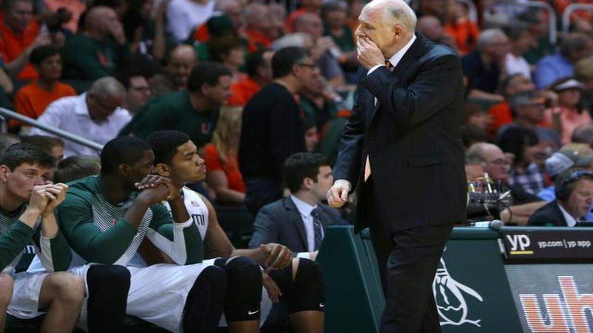 
UM coach Jim Larrañaga reacts after a play during the second half against North Carolina at BankUnited Center in Coral Gables on Saturday, Feb. 28, 2015.
