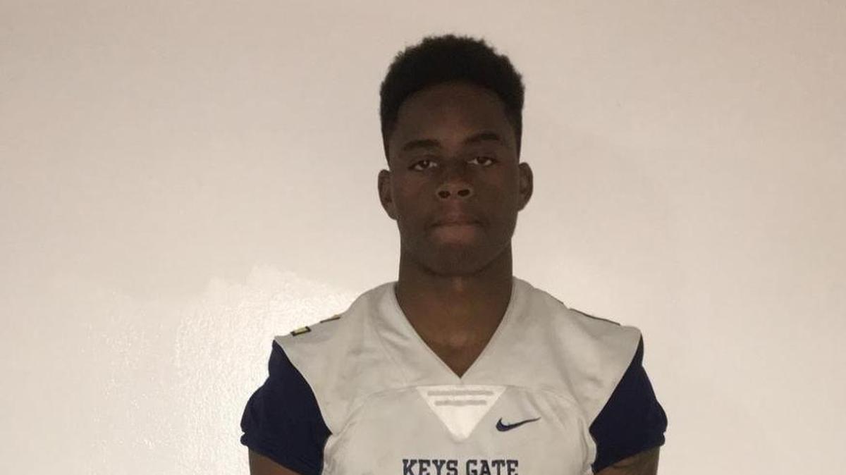 South Dade High School defensive standout Patrick Joyner has decommited from FSU and pledged his allegiance with the Miami Hurricanes.