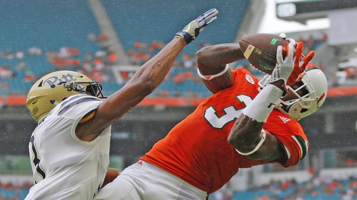 Miami Hurricanes wide receiver Stacy Coley (3) scores in the first quarter as the University of Miami hosts Pittsburgh at Hard Rock Stadium on Saturday, November 5, 2016.