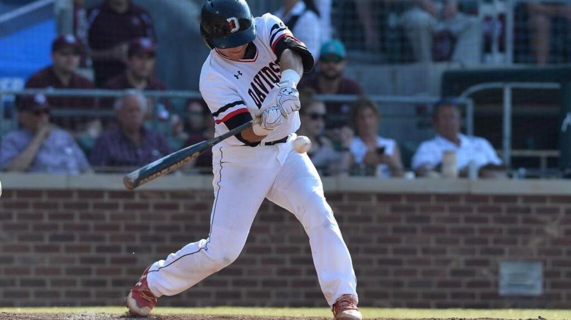 College baseball player from Miami, teammates test the ‘magic in the burritos’
