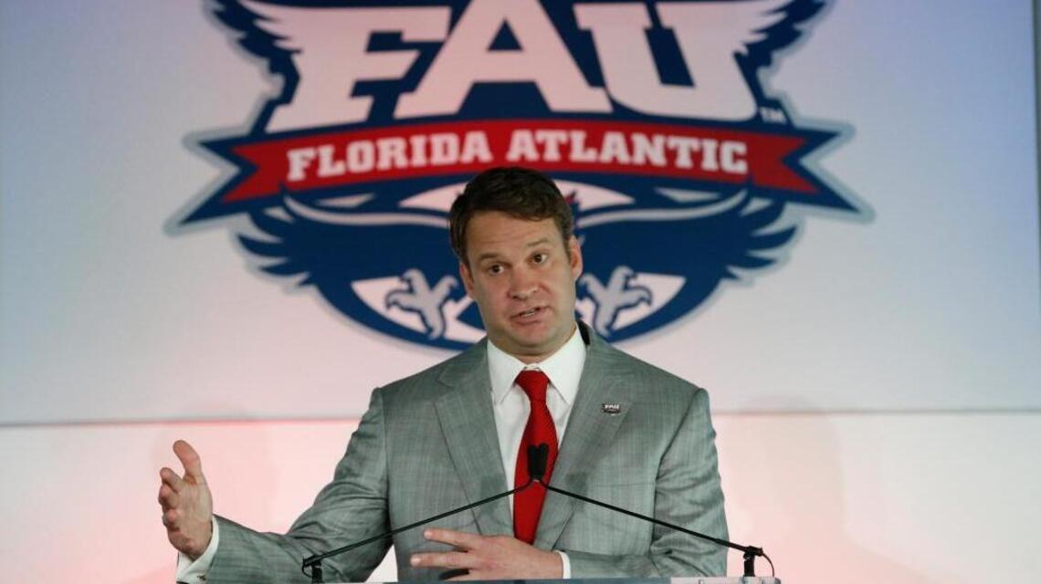 FAU football coach gives Owls new nickname:‘Last Strike U’