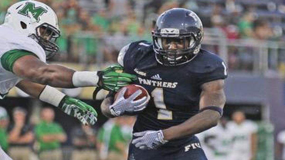 Alex Gardner:  Encourages Napoleon Maxwell to lift the team with his performance.