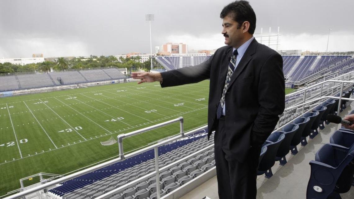 FIU’s Pete Garcia shows off the school’s new football stadium in 2008.