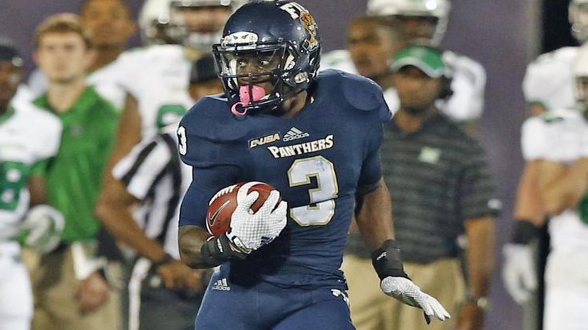 
After being the first player to win two C-USA Defensive Player of the Week awards and Special Teams Player of the Week awards, Richard Leonard was voted first team All-C-USA at cornerback and punt returner.
