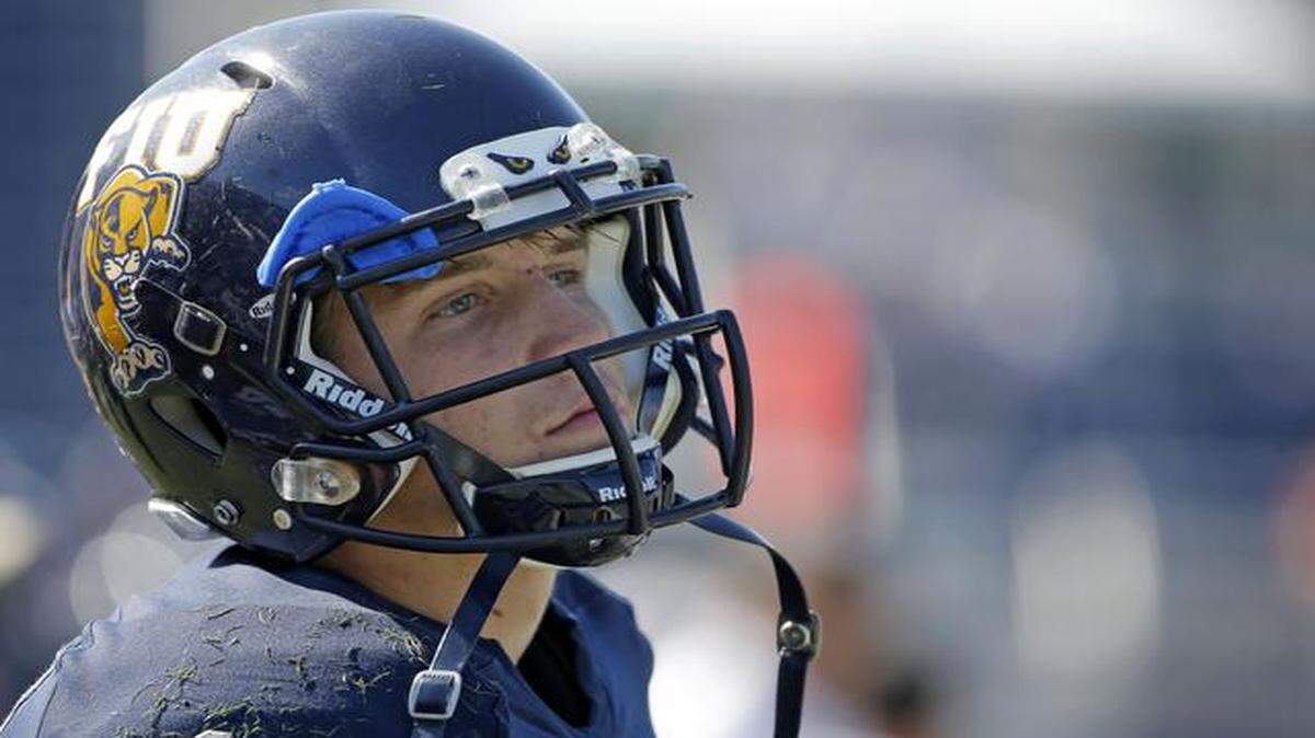 
FIU Panthers quarterback Alex McGough (12) looks on from the sidelines in the fourth quarter against the Rice Owls at Ocean Bank Field at FIU Stadium in Miami on Saturday, Nov. 1, 2014.
