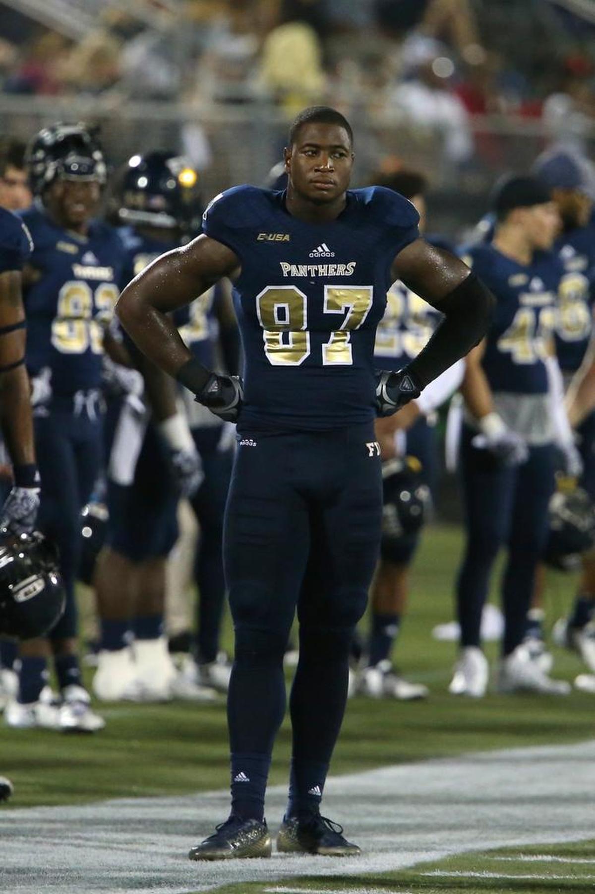 FIU tight end Jonnu Smith looks from the sidelines in the third quarter the Sept. 1, 2016 season-opening loss to Indiana on Ocean Bank Field at FIU Stadium.