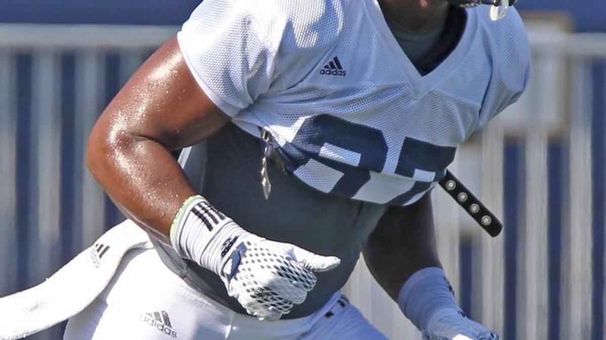 
FIU junior tight end Jonnu Smith is staying positive. ‘Although we’ve had some decline in some areas the last couple of weeks, our goals are still there,’ Smith said. ‘They’re not leaving.’
