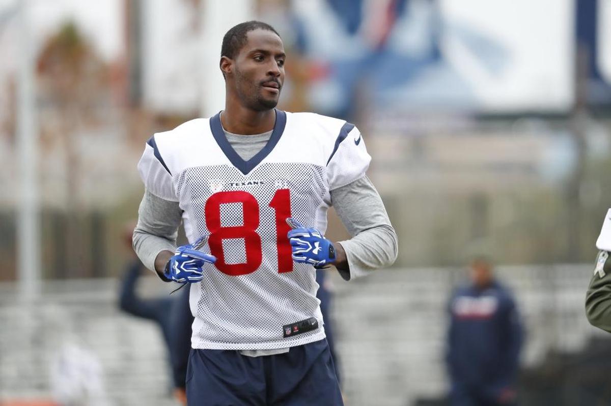 Jevoni Robinson, a Jamaica native who grew up running track and playing cricket, rugby and soccer, recently signed a free-agent contract with the NFL’s Houston Texans.
