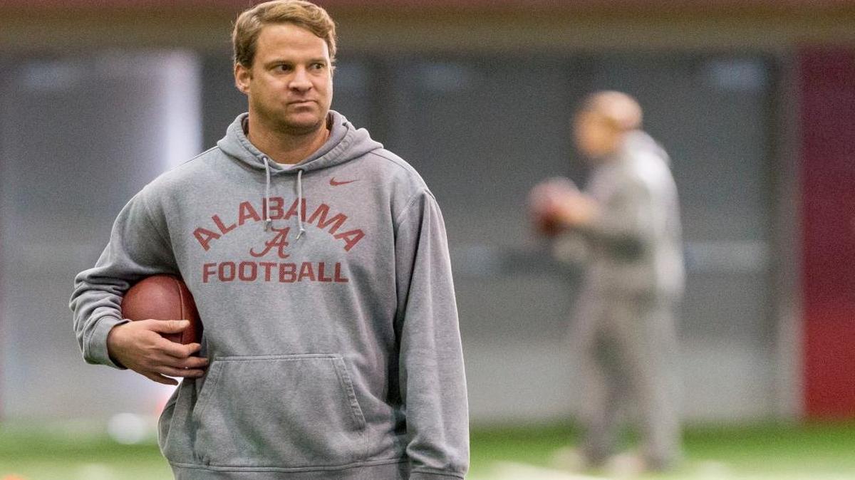 Alabama offensive coordinator Lane Kiffin tracks his players during football practice, Tues., Dec. 20, 2016, at the Hank Crisp Indoor Facility in Tuscaloosa, Ala.